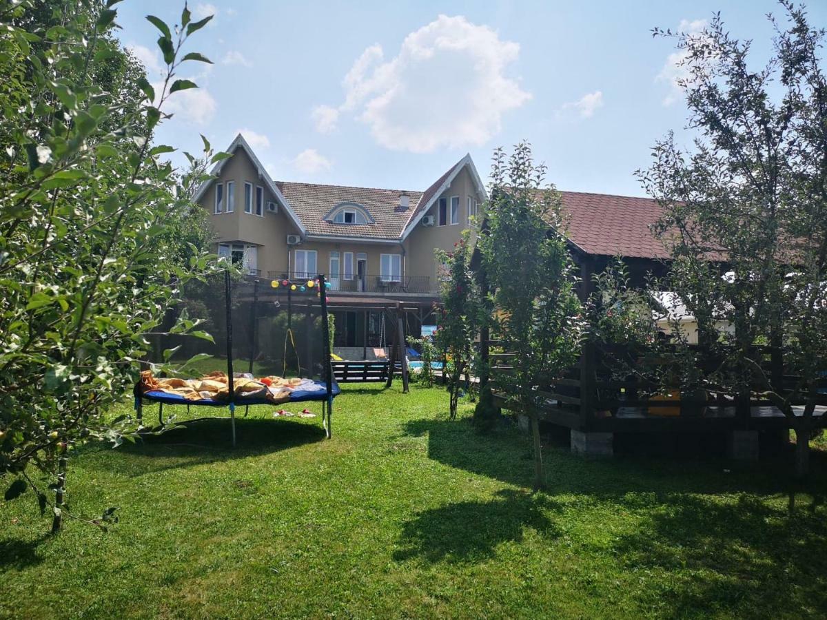 Pensiunea Full Тыргу-Муреш Экстерьер фото
